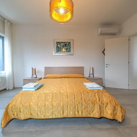 Ca Laguna Lido Apartment *